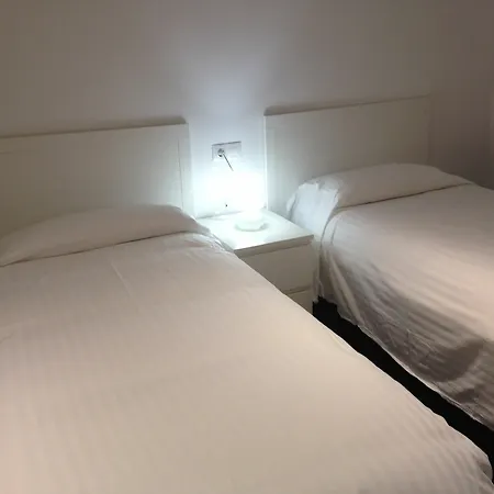 Pensión Si Puerta Del Sol 3*